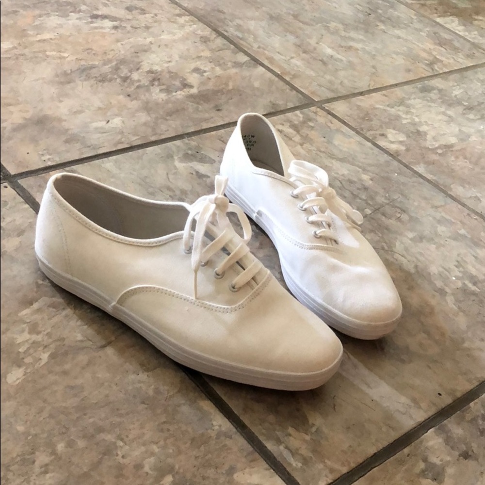 White keds